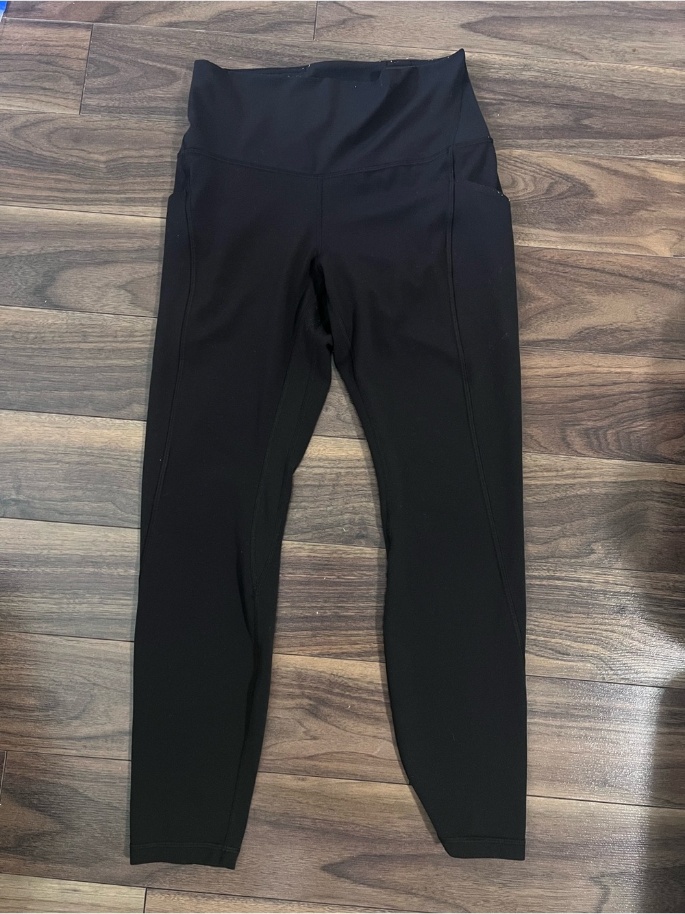 Lululemon Align Leggings size 8, 25” with pockets